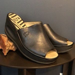 Fly London Jamb Wedge Sandal